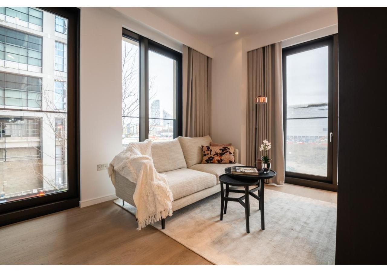 Elegant And Modern Apartments In Canary Wharf Right Next To Thames London Exterior photo