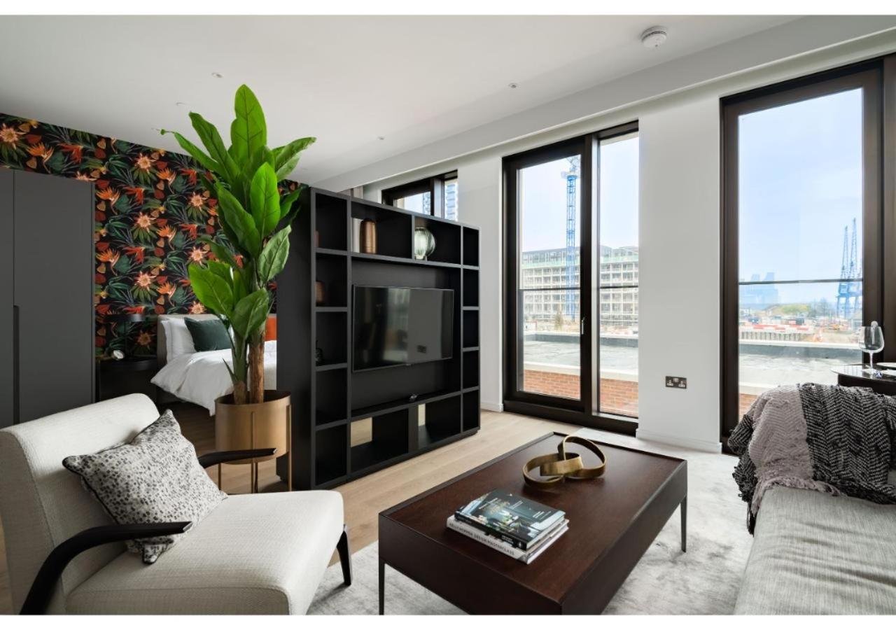 Elegant And Modern Apartments In Canary Wharf Right Next To Thames London Exterior photo