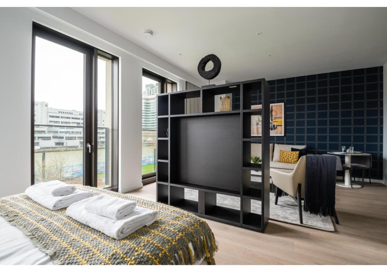 Elegant And Modern Apartments In Canary Wharf Right Next To Thames London Exterior photo